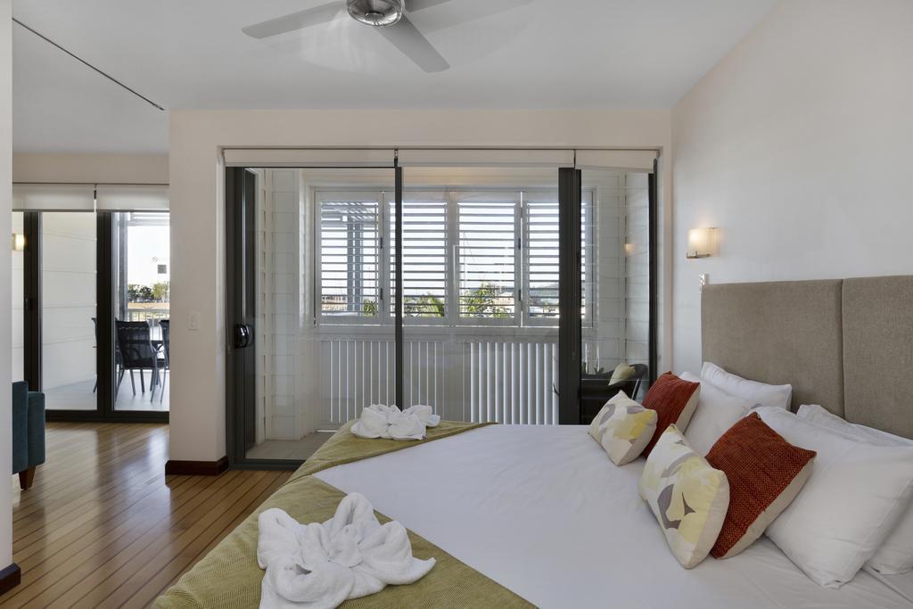 Boathouse Port Of Airlie Apartamento Airlie Beach Habitación foto