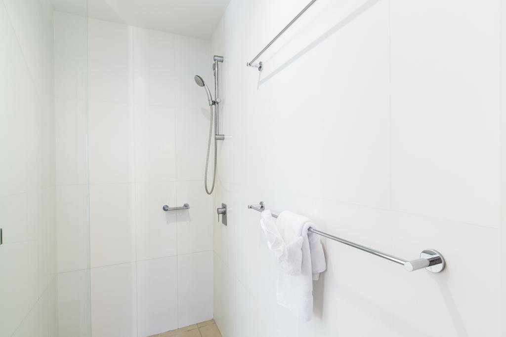 Boathouse Port Of Airlie Apartamento Airlie Beach Habitación foto