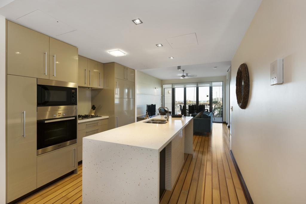 Boathouse Port Of Airlie Apartamento Airlie Beach Exterior foto