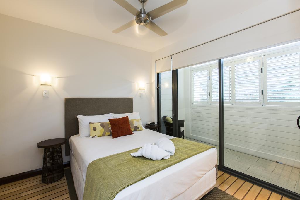 Boathouse Port Of Airlie Apartamento Airlie Beach Habitación foto